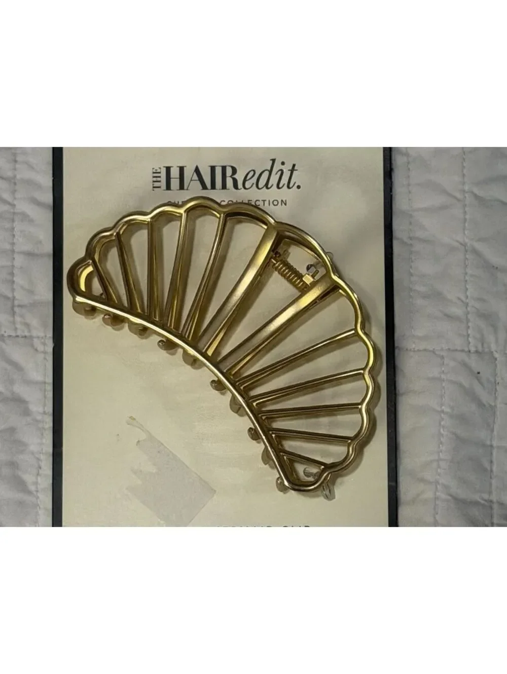 Shell-shaped Soft gold